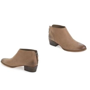 Caslon Boots Mushroom Leather size 10